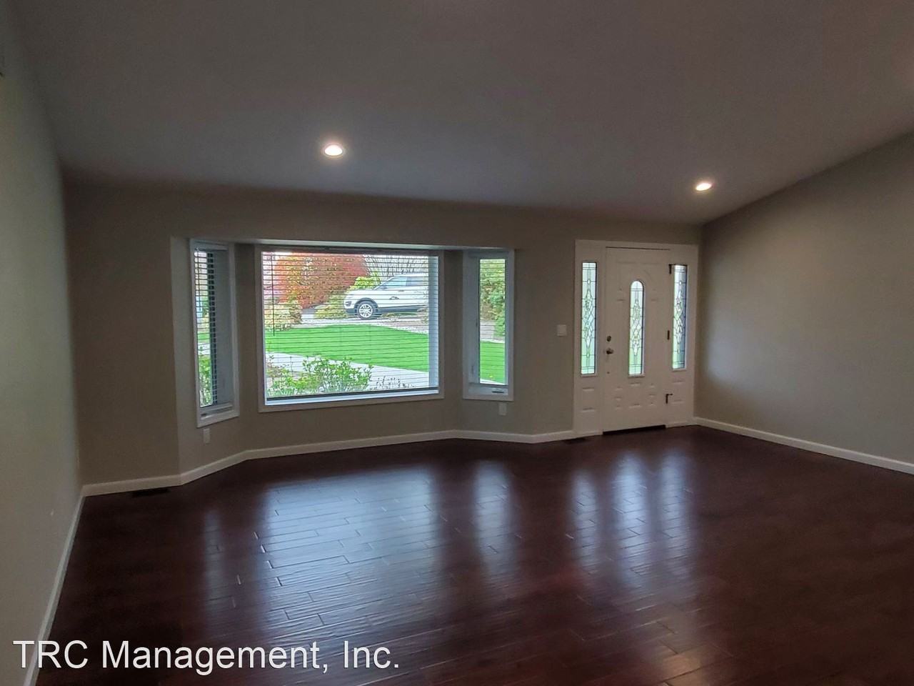 8925 46th Pl W - Photo 2 of 42