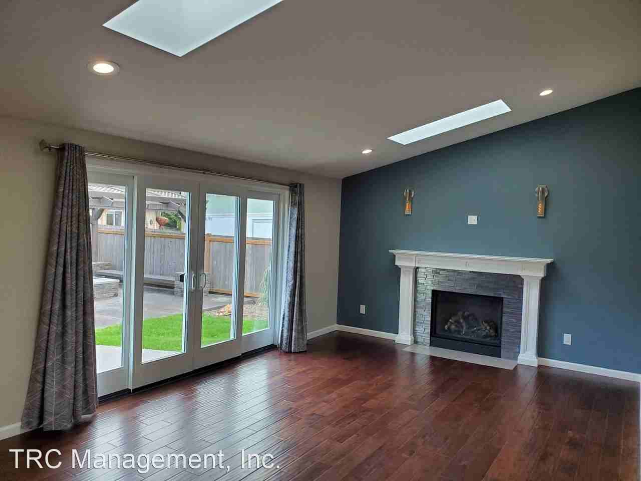 8925 46th Pl W - Photo 3 of 42