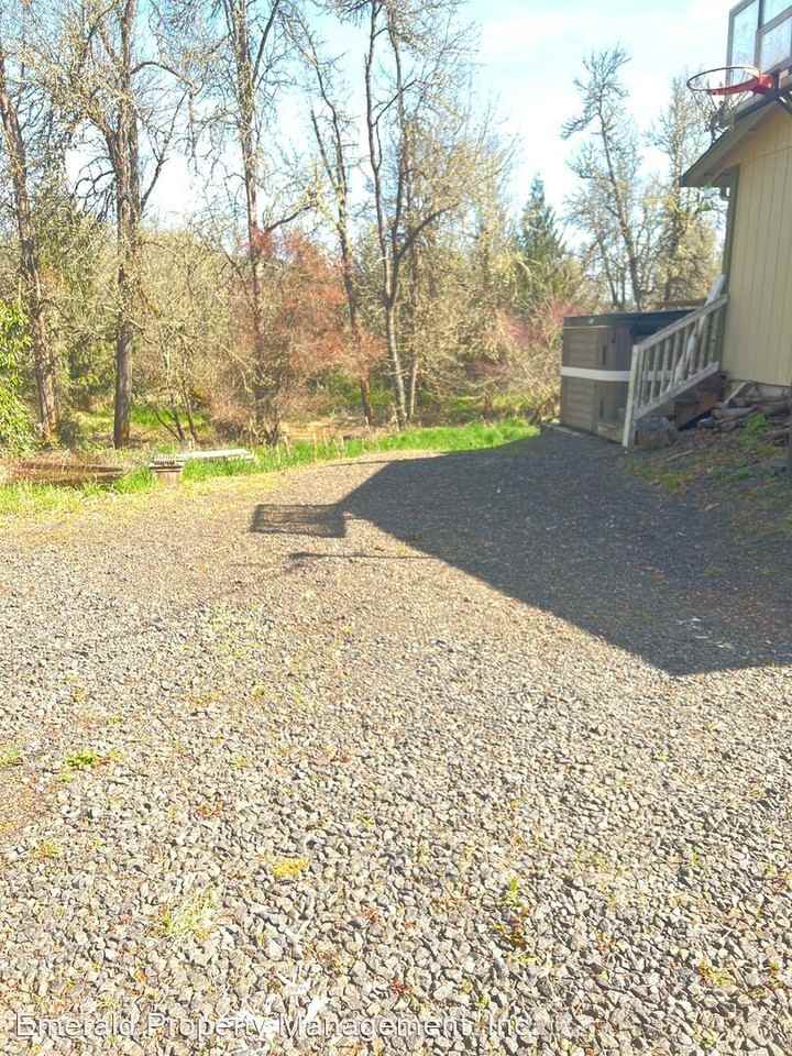 89338 Old Mohawk Rd - Photo 3 of 4