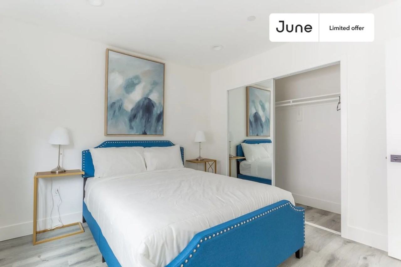 Room for rent. 5641 Auckland Avenue - Photo 2 of 17