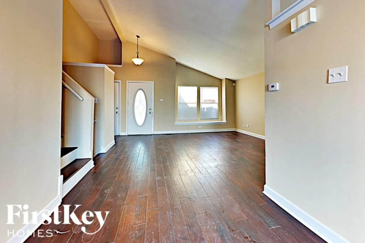 128 Timberlane Rd - Photo 2 of 14