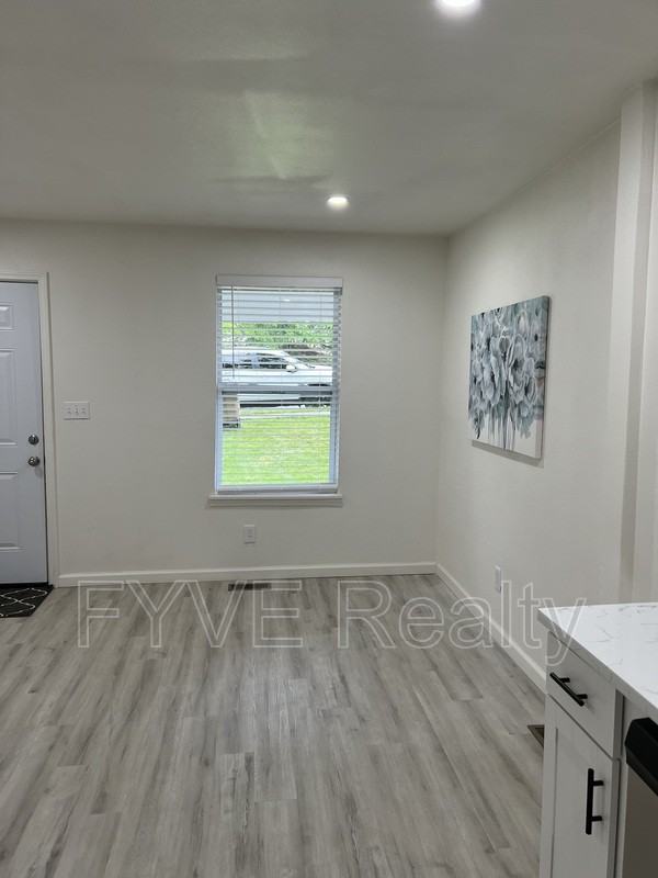 1540 Jourolman Ave - Photo 2 of 23