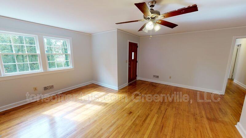 7 Hiwassee Dr - Photo 4 of 17