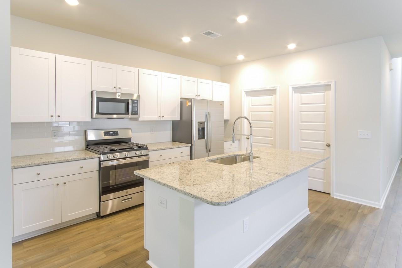 1159 Joywood Dr - Photo 6 of 16