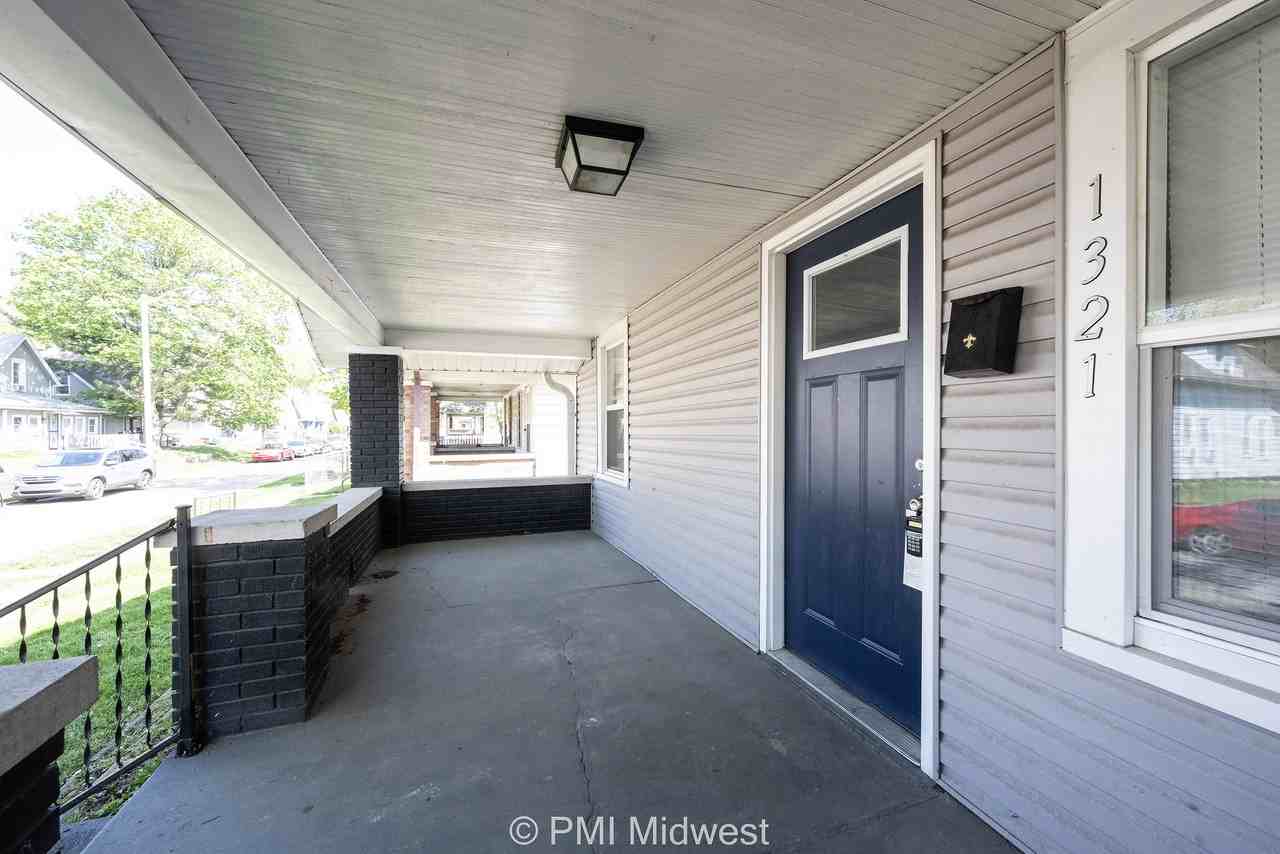 1321 N Ewing St - Photo 3 of 29