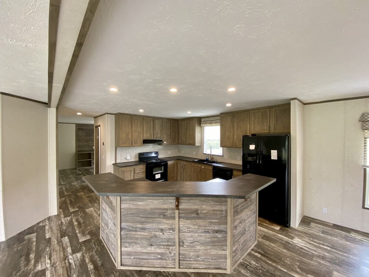 277 Brian Dr - Photo 2 of 12