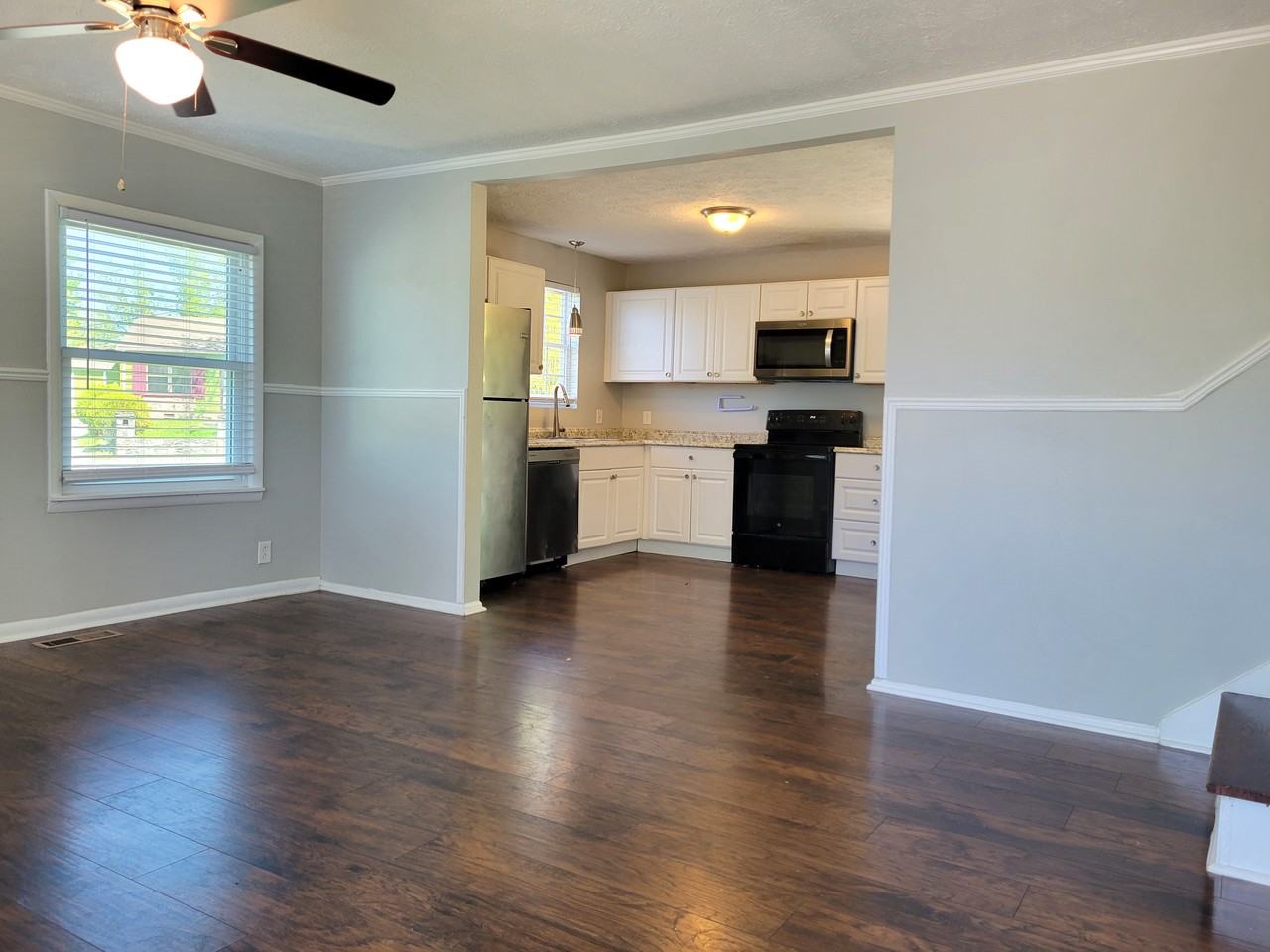 135 Brenda Ln - Photo 3 of 13