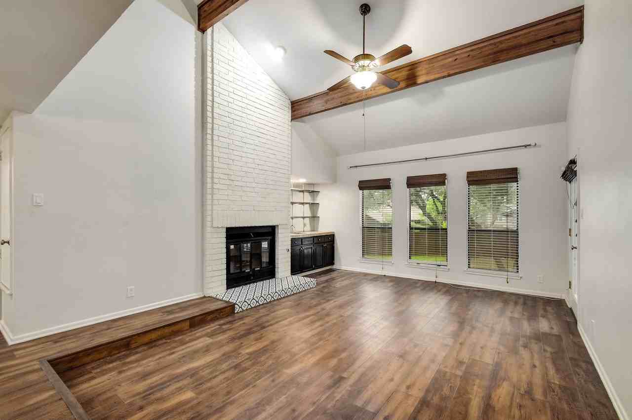 8822 Shady Leaf - Photo 3 of 30