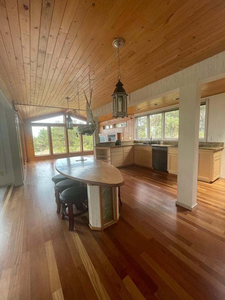 465 Sw Cove Pt - Photo 3 of 20