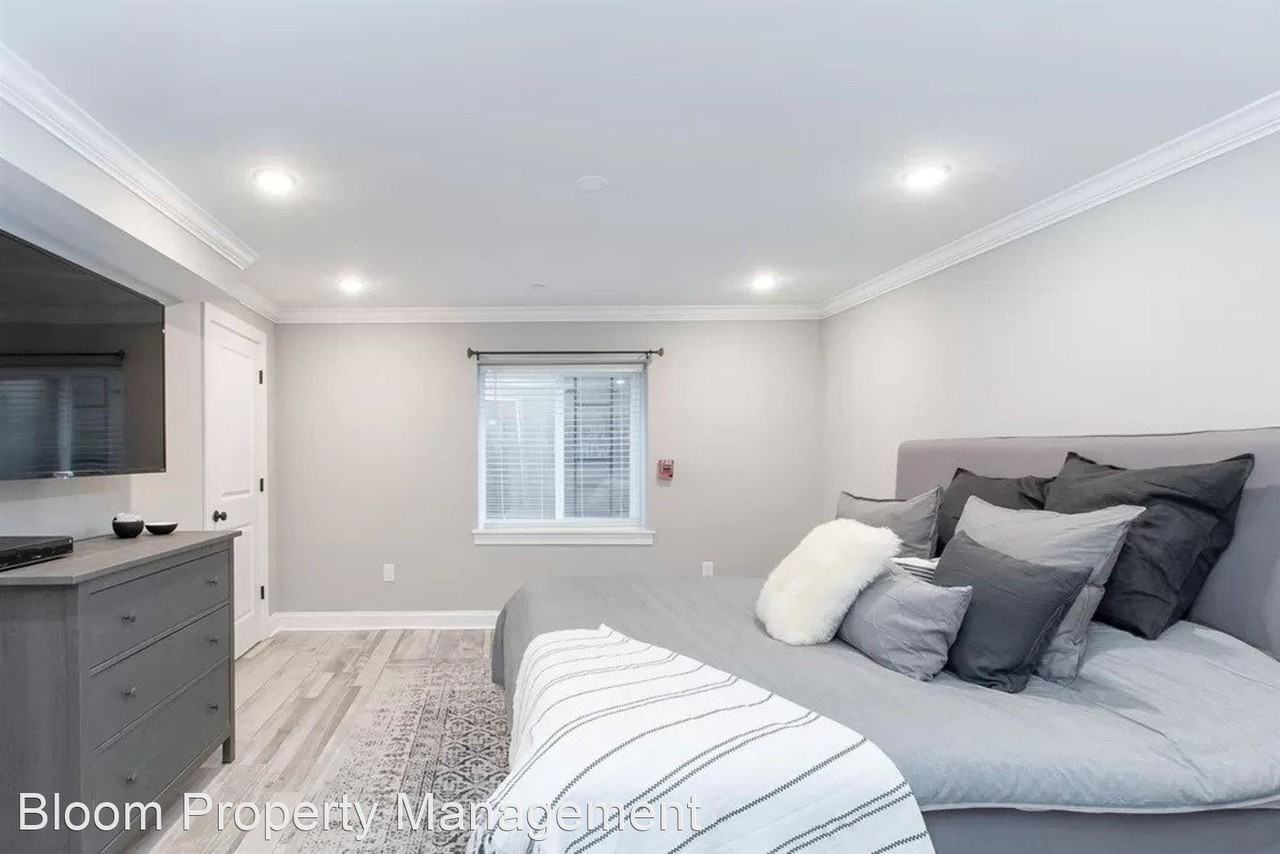 3402 Commissioner Street - Photo 2 of 5