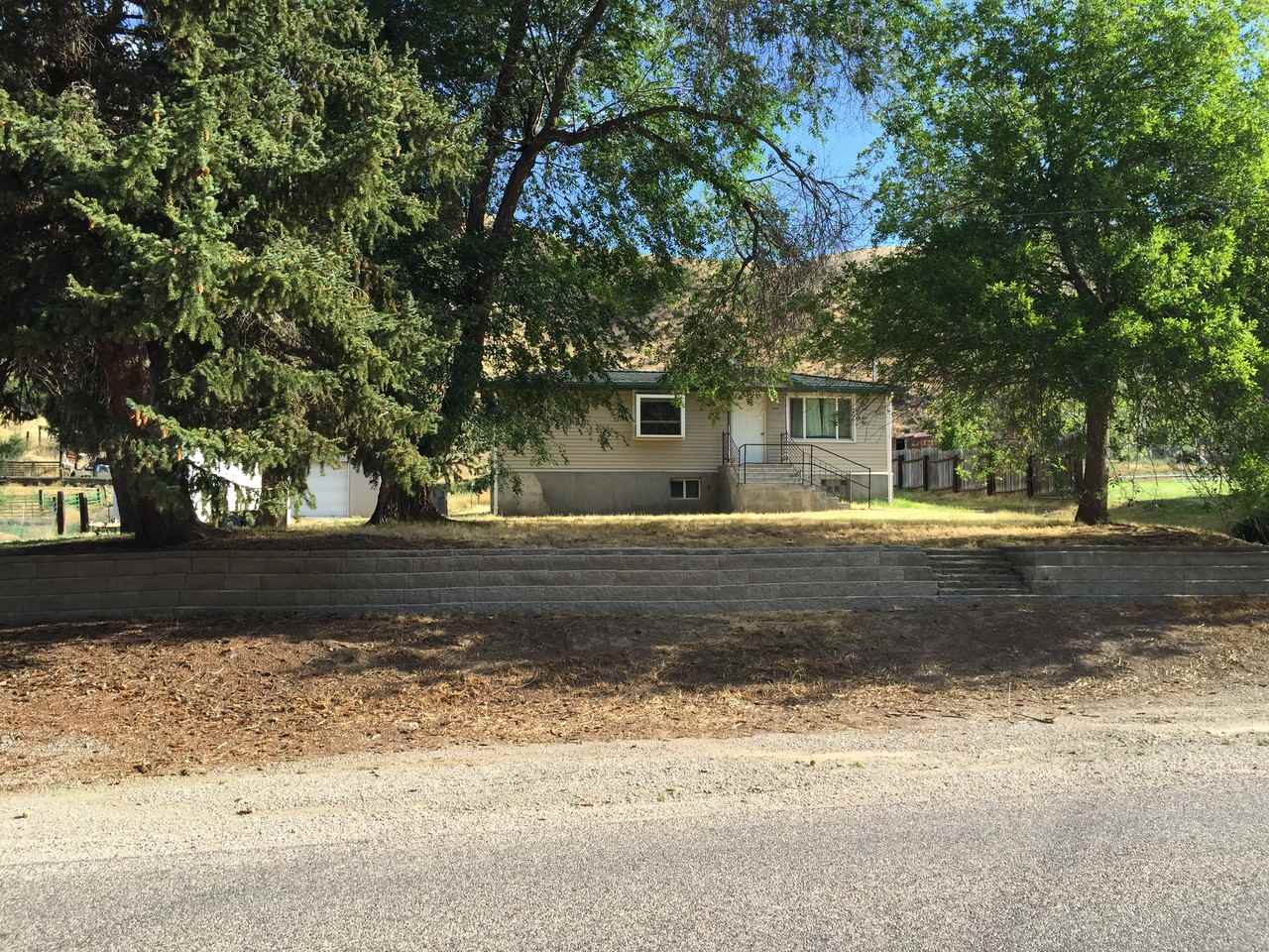 426 N Rapid Creek Rd - Photo 2 of 15