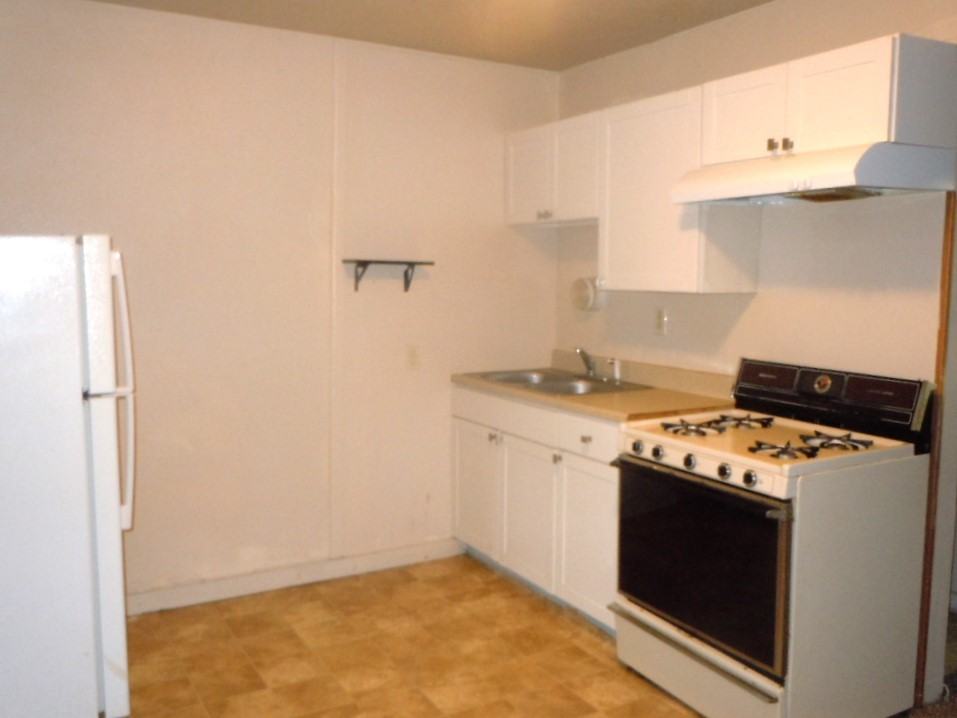 1217 22nd Street - Photo 5 of 9