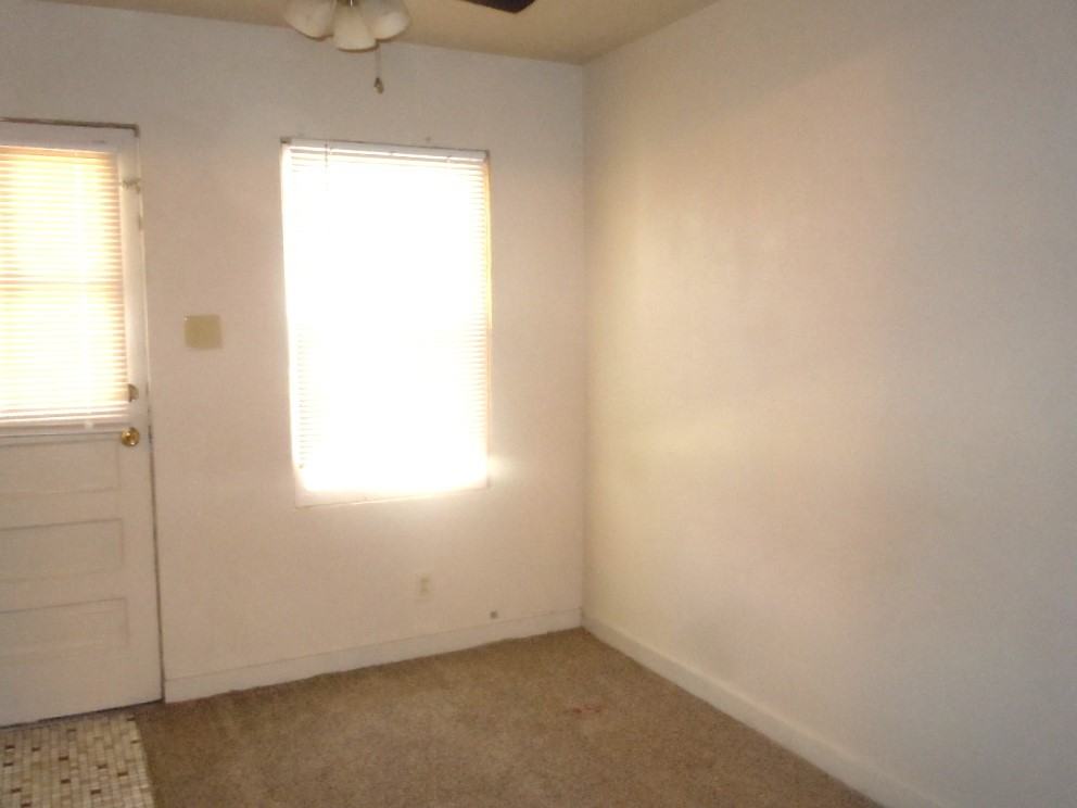 1217 22nd Street - Photo 7 of 9