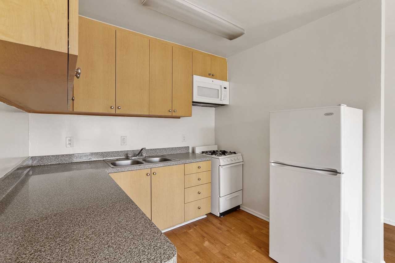 C99--1211 West 28th Street - Photo 5 of 20