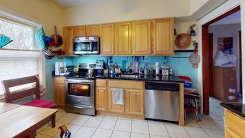 featured image of 48 Oak St #2