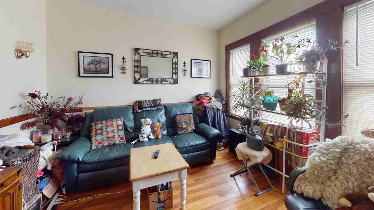 48 Oak St #2 - Photo 3 of 11