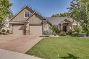 featured image of 3234 N Nuova Ave #1
