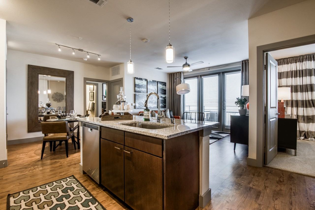 Centric One90 - Photo 2 of 20