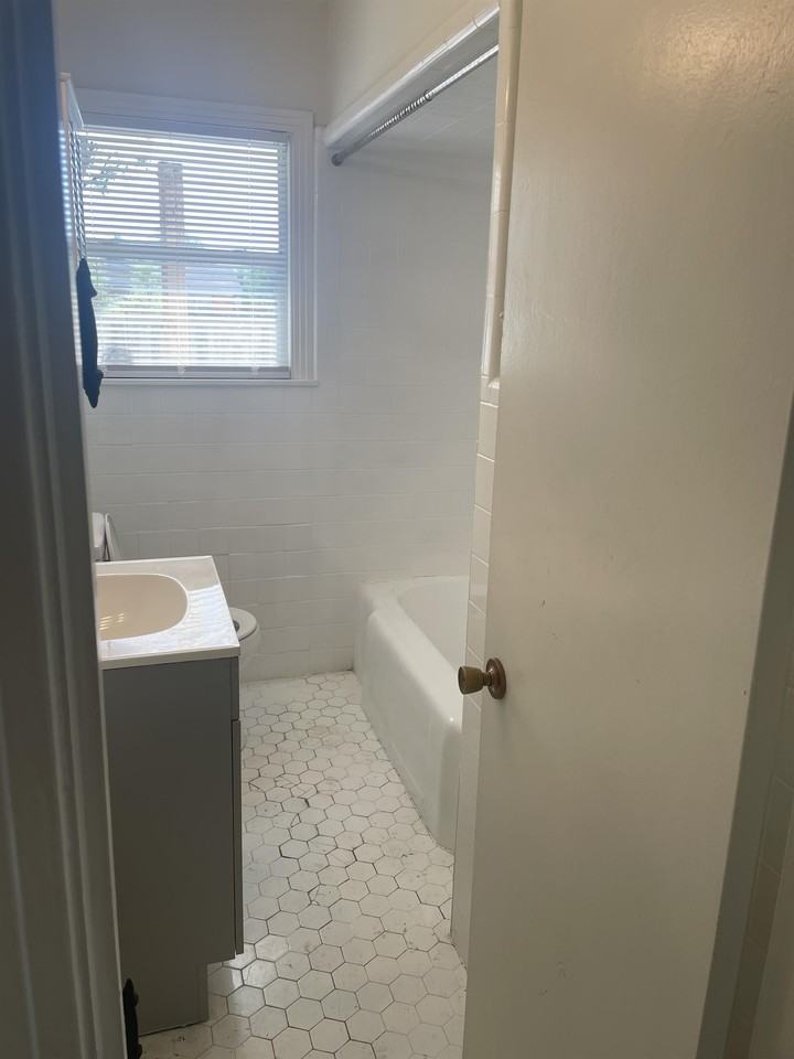 4739 Augusta Ln #1 - Photo 7 of 10