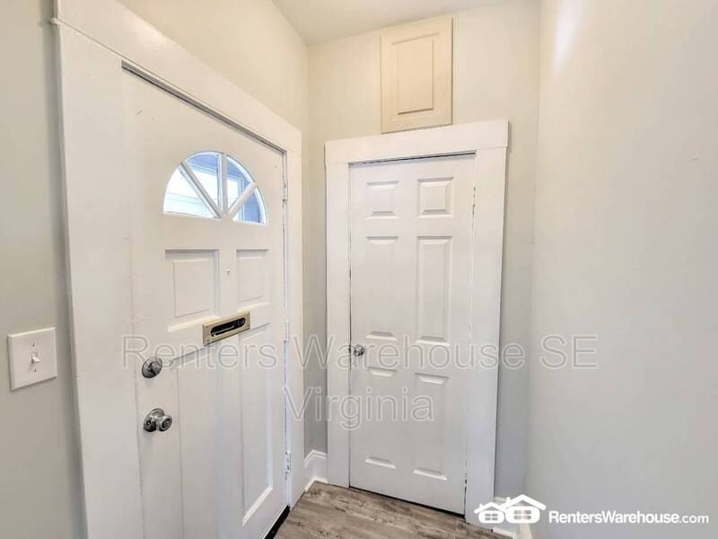 745 31st St - Photo 3 of 28