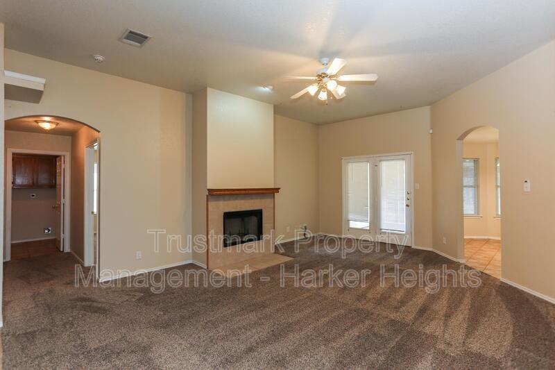 3813 Tiger Dr - Photo 4 of 27