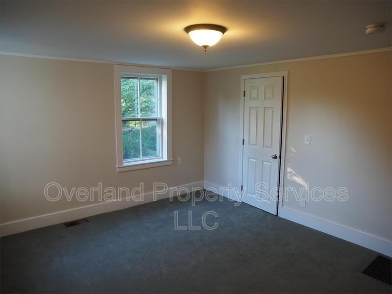 934 North Ave - Photo 4 of 18