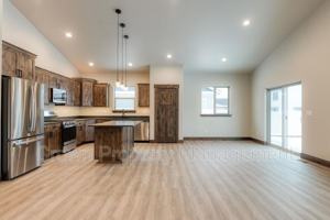 featured image of 4032 Snowberry Ave
