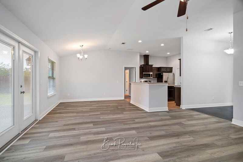 6130 Autumn Pines Cir - Photo 5 of 36