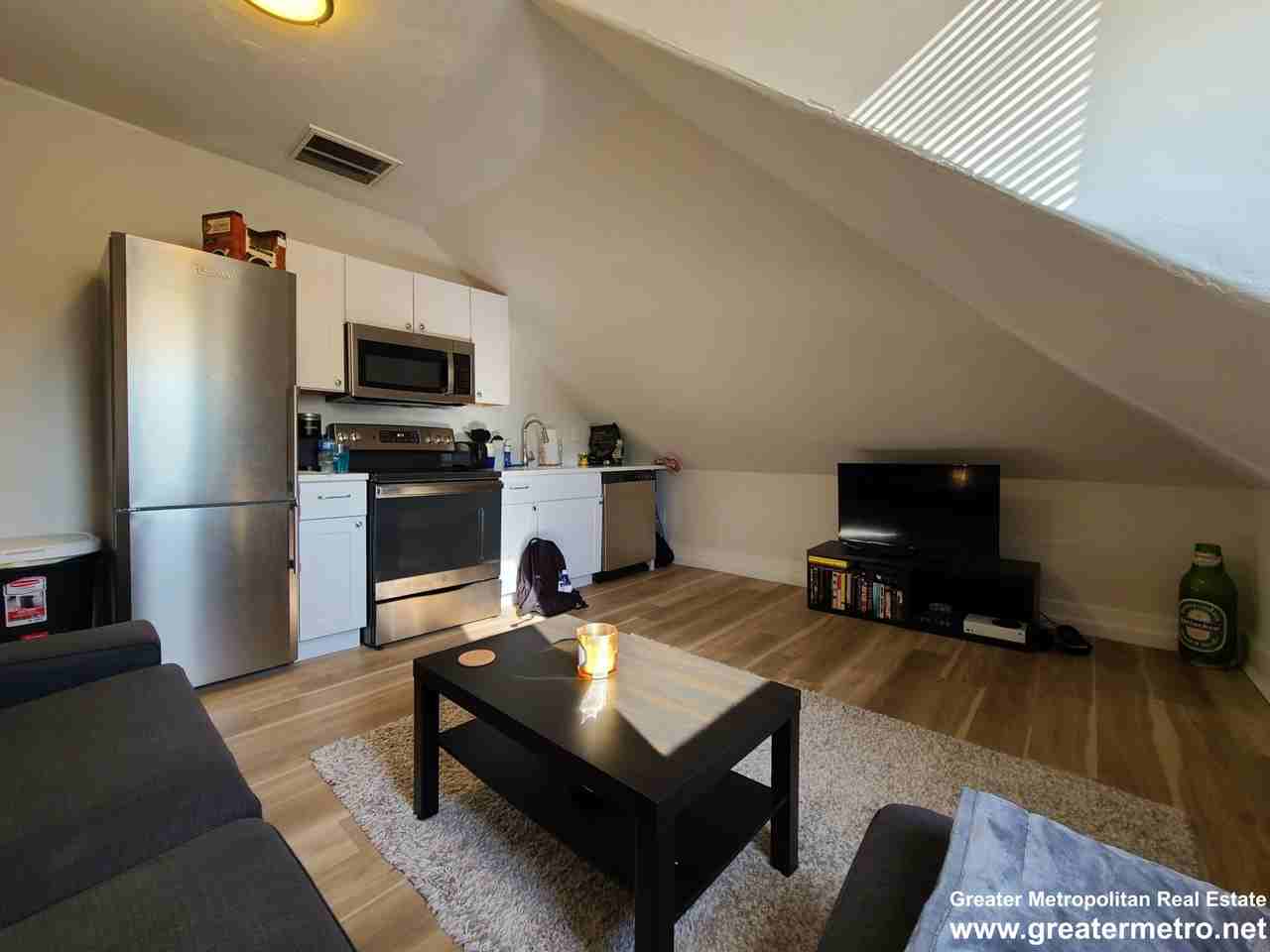 203 Atlantic St #7 - Photo 3 of 12