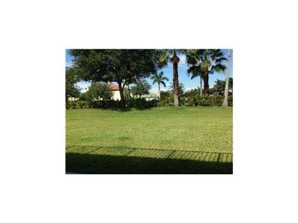 4661 Manderly Drive - Photo 3 of 6