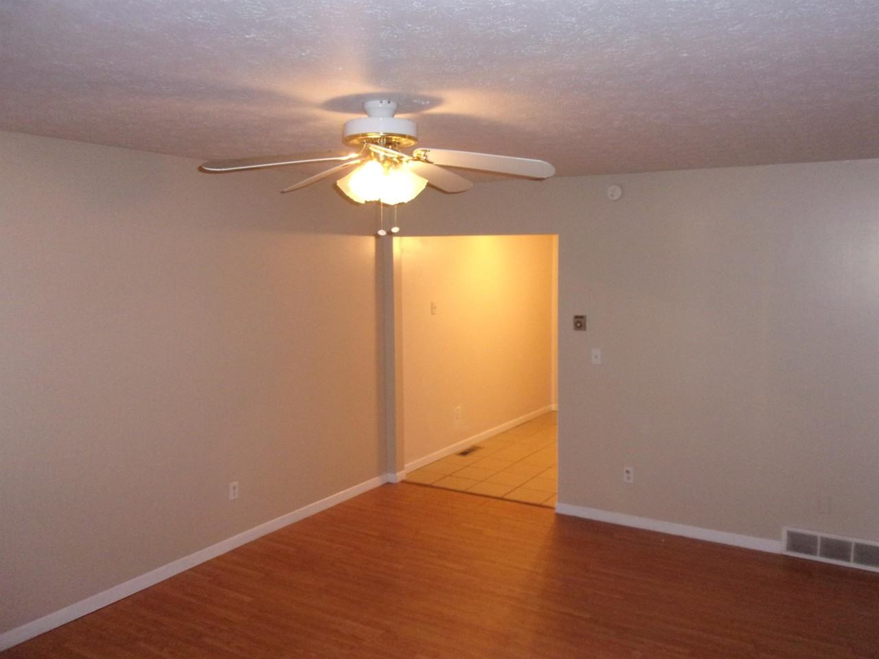 471 Brentwood Ave #B471 - Photo 6 of 9