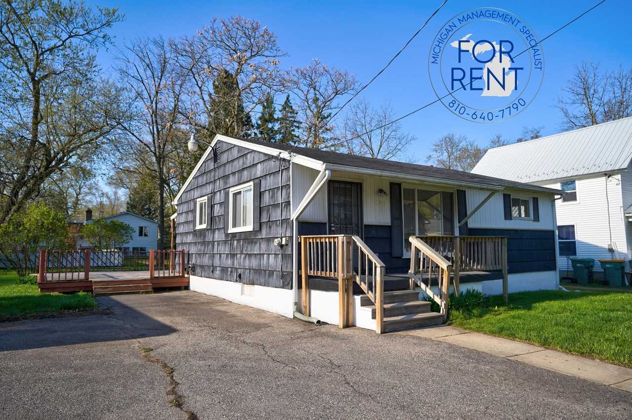 670 Elm St #1 - Photo 2 of 30