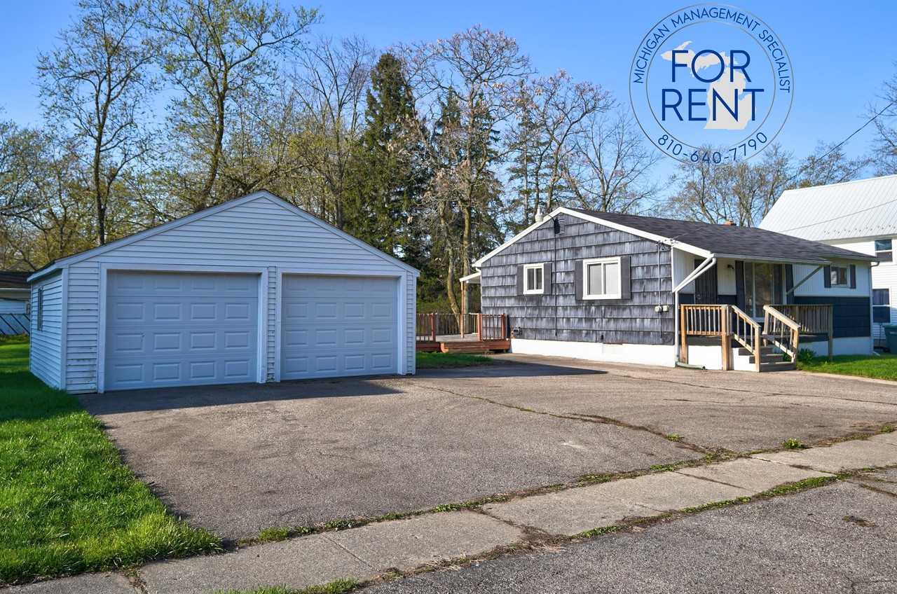 670 Elm St #1 - Photo 3 of 30