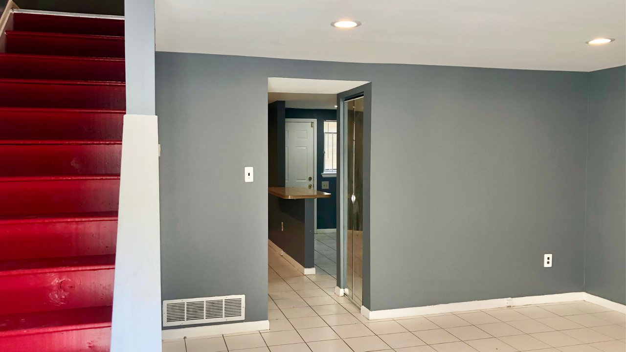 1027 North Central Avenue - Photo 2 of 9