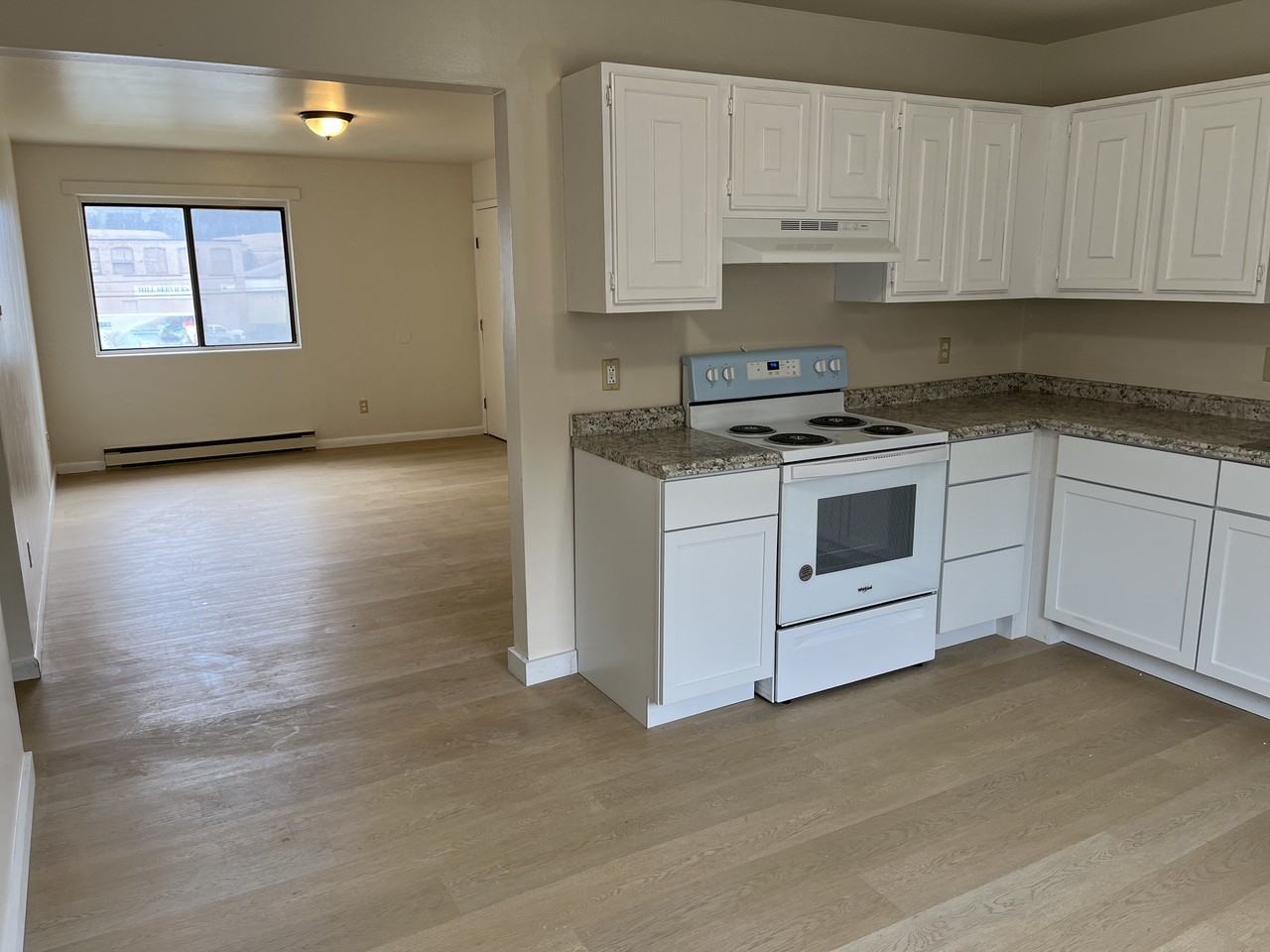 131 Macarthur Ave #37 - Photo 3 of 15