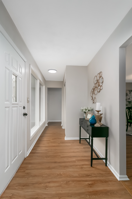 1010 College Rd - Photo 2 of 30