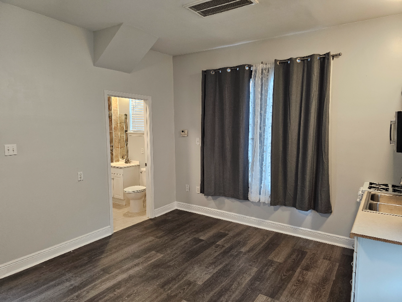 1511 N Dupre St #1A - Photo 3 of 15