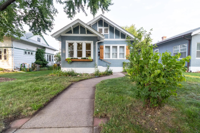 3825 18th Ave S - Photo 2 of 25