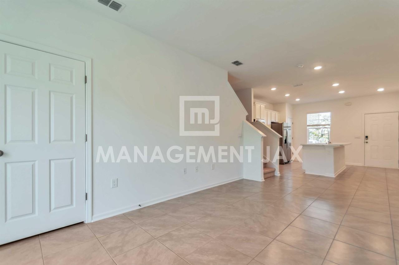 8346 Asteroid St #1 - Photo 6 of 20