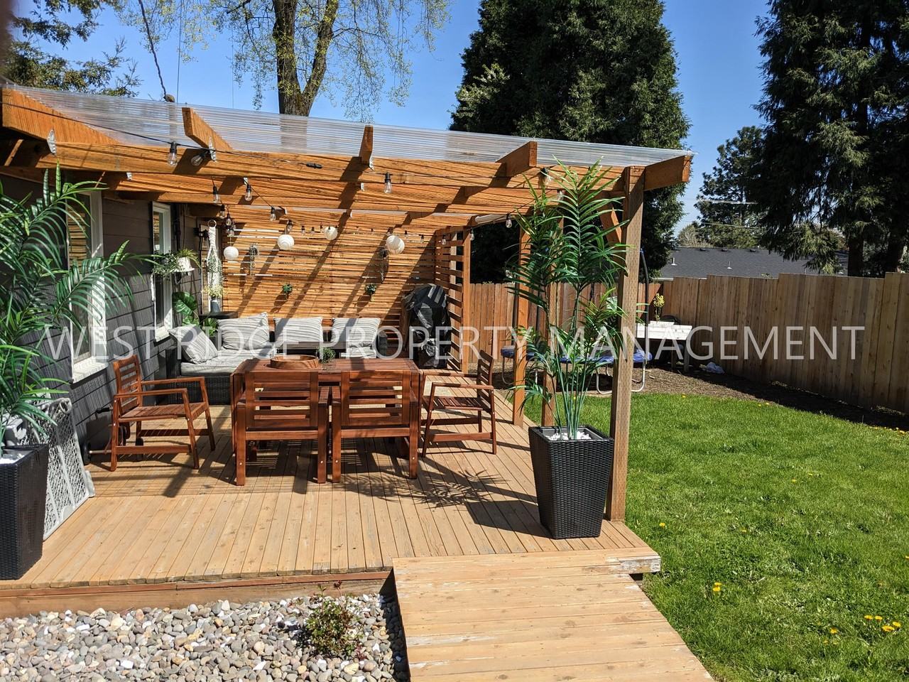 8949 Ne Sumner St #1 - Photo 2 of 18