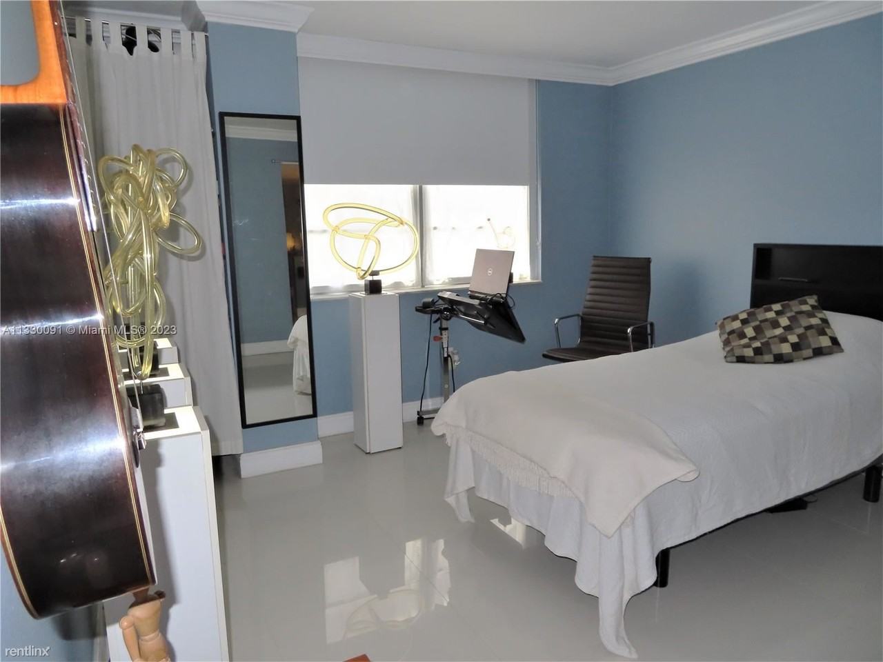 5701 Collins Ave - Photo 2 of 10