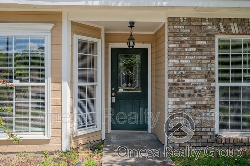 214 Chase Creek Cir - Photo 3 of 31