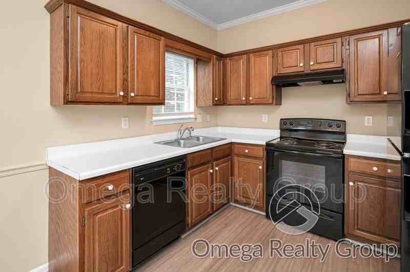 214 Chase Creek Cir - Photo 7 of 31