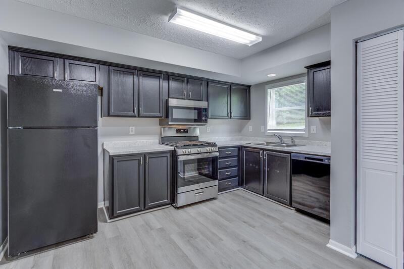 1040 E Main St - Photo 3 of 10