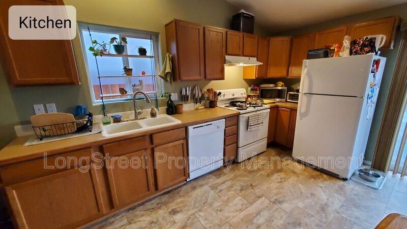 254 Breezy Way Ne - Photo 4 of 19