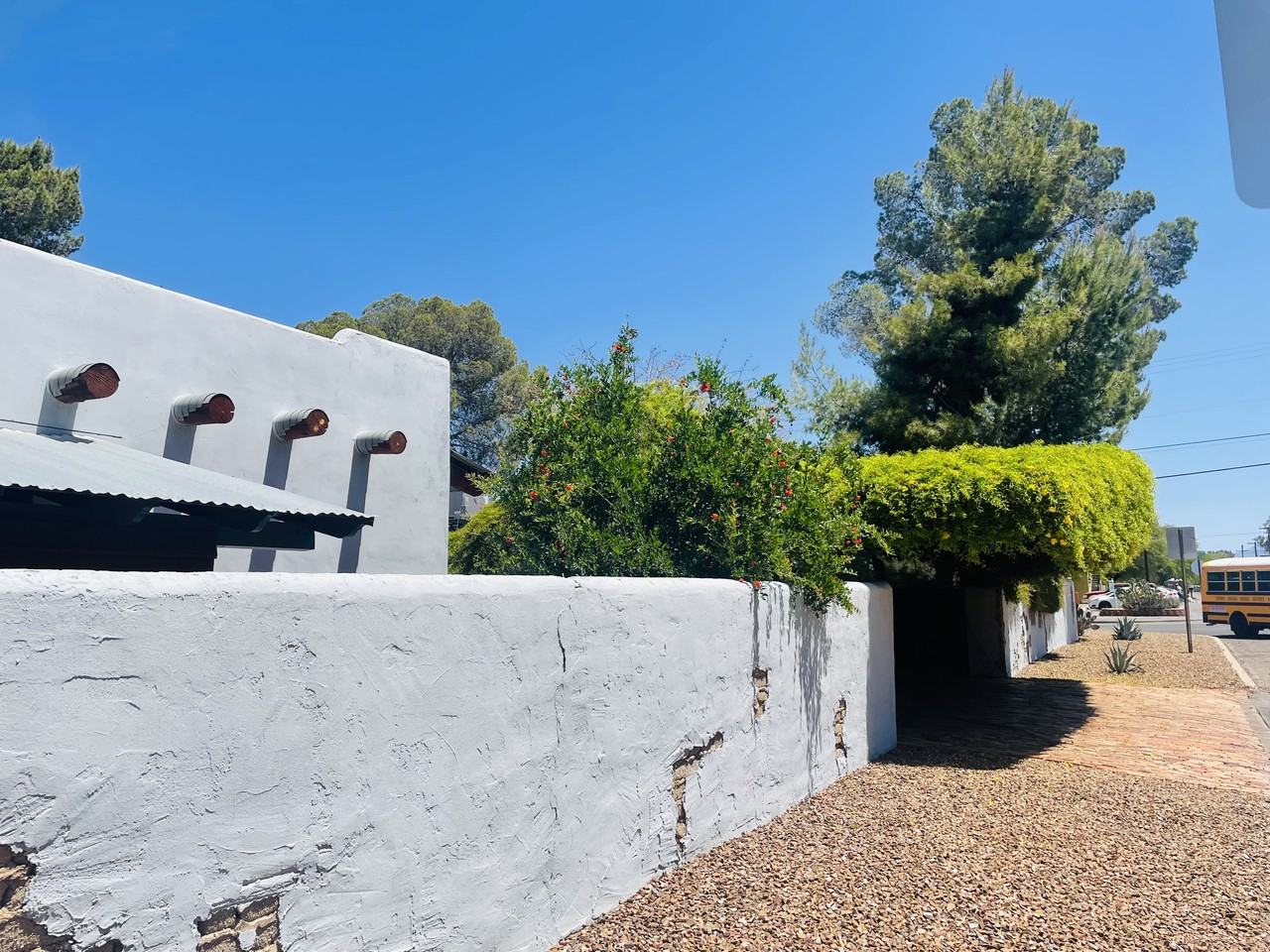 2601 N Tucson Blvd - Photo 3 of 50