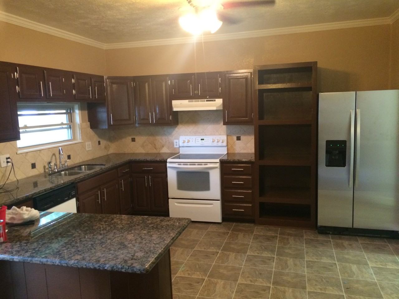 121 8th Ave - Photo 3 of 26