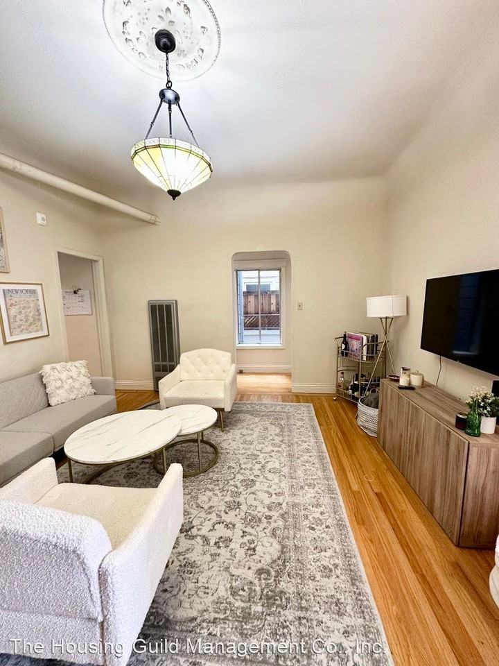 2476 Bush St. - Photo 3 of 11