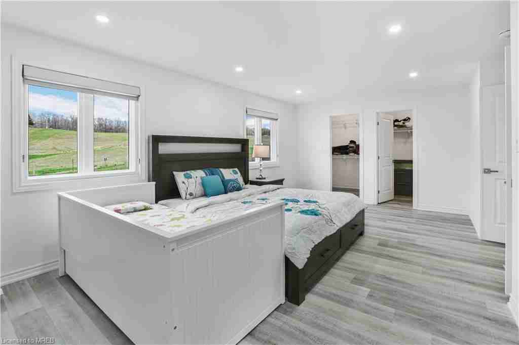 4000 Highland Park Drive - Photo 2 of 12