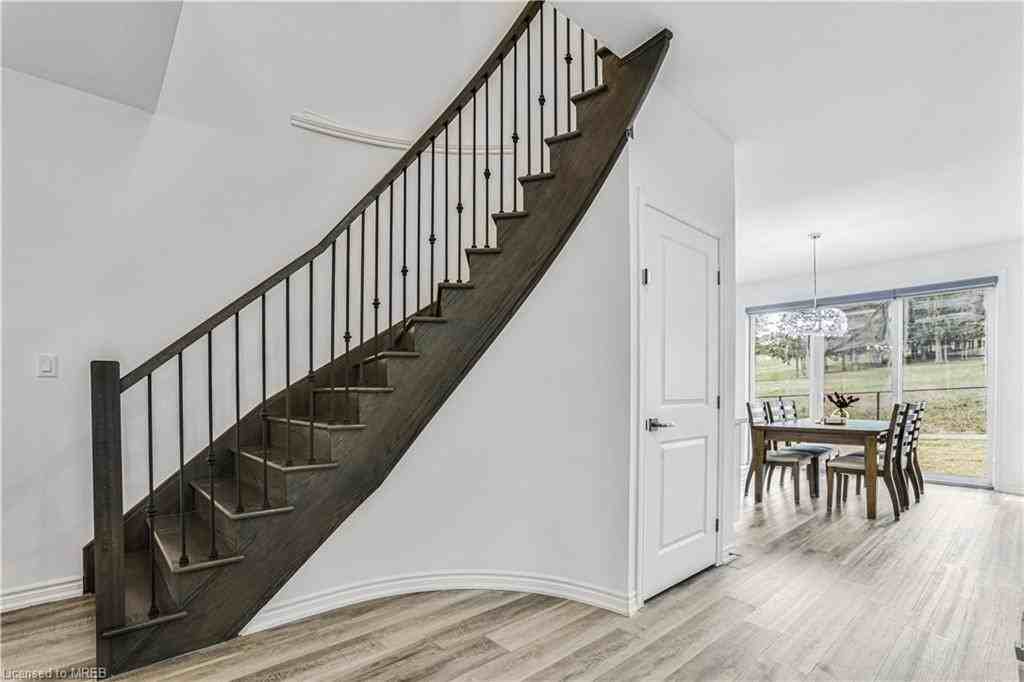 4000 Highland Park Drive - Photo 3 of 12